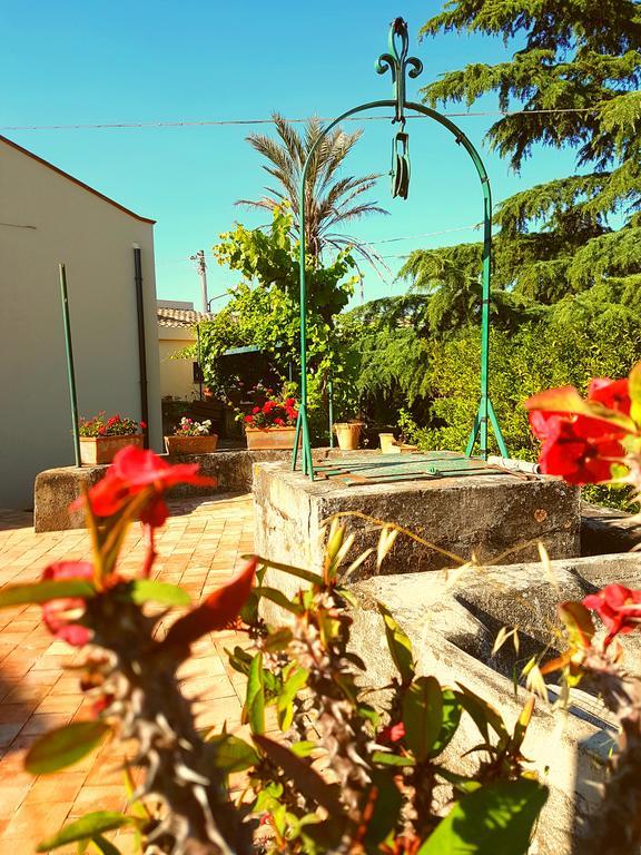 Pumadamuri Hotel Acireale Kültér fotó